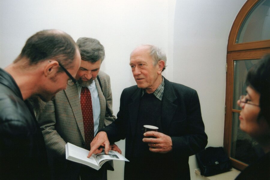 zleva: ?, J. M. Kocman, Stanislav Kolíbal, ?